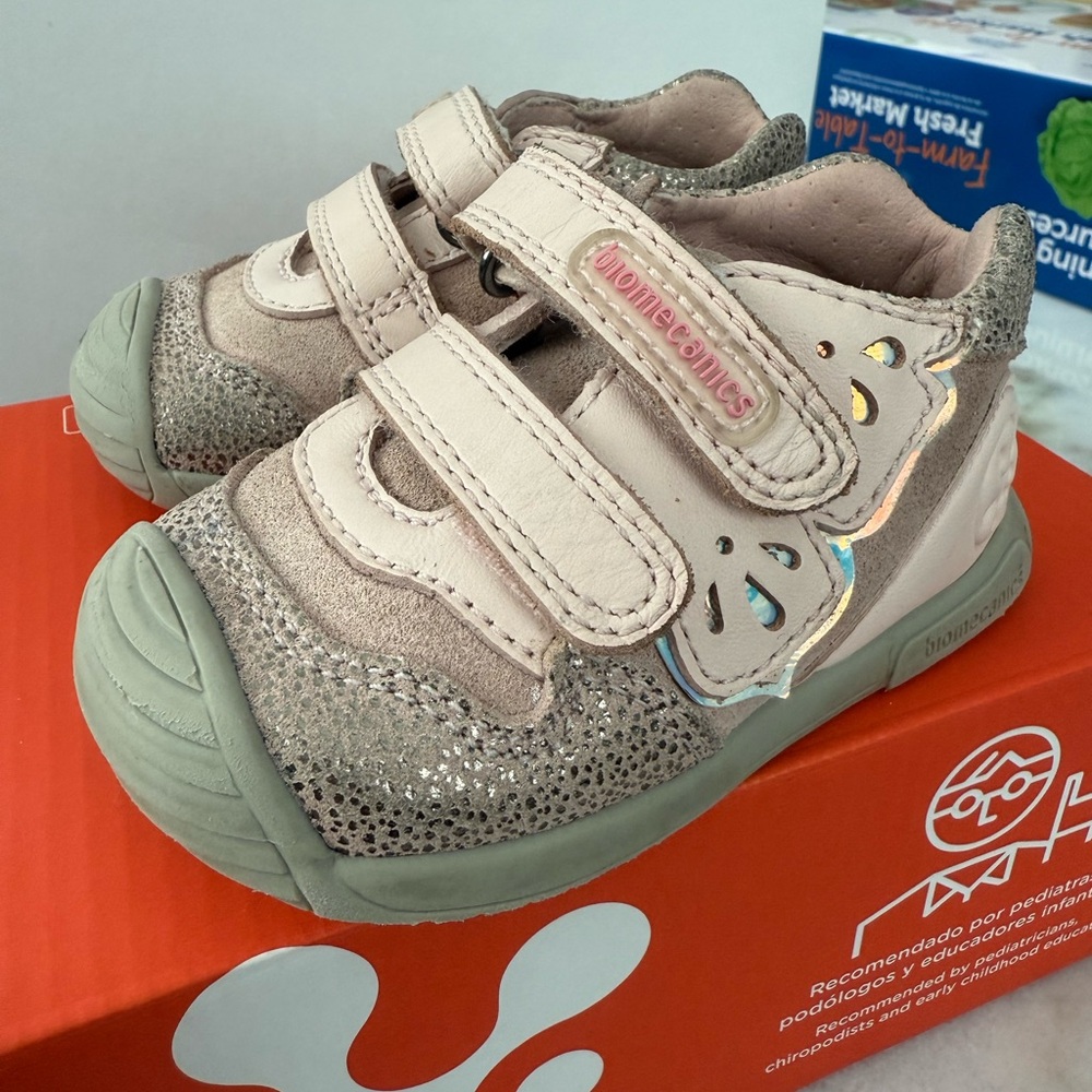 Biomecanics Prewalker Girl Sneakers size 19